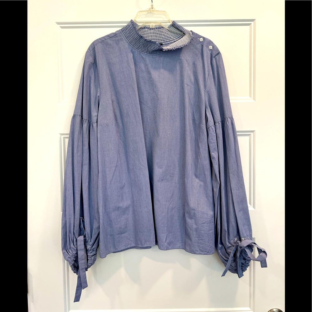 Womens Ann Taylor blue and white blouse size XL - NWT